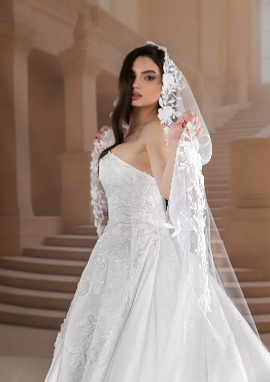 Νυφικό Plaka | Νυφικά φορέματα και είδη γάμου Mon Amour Bridal
