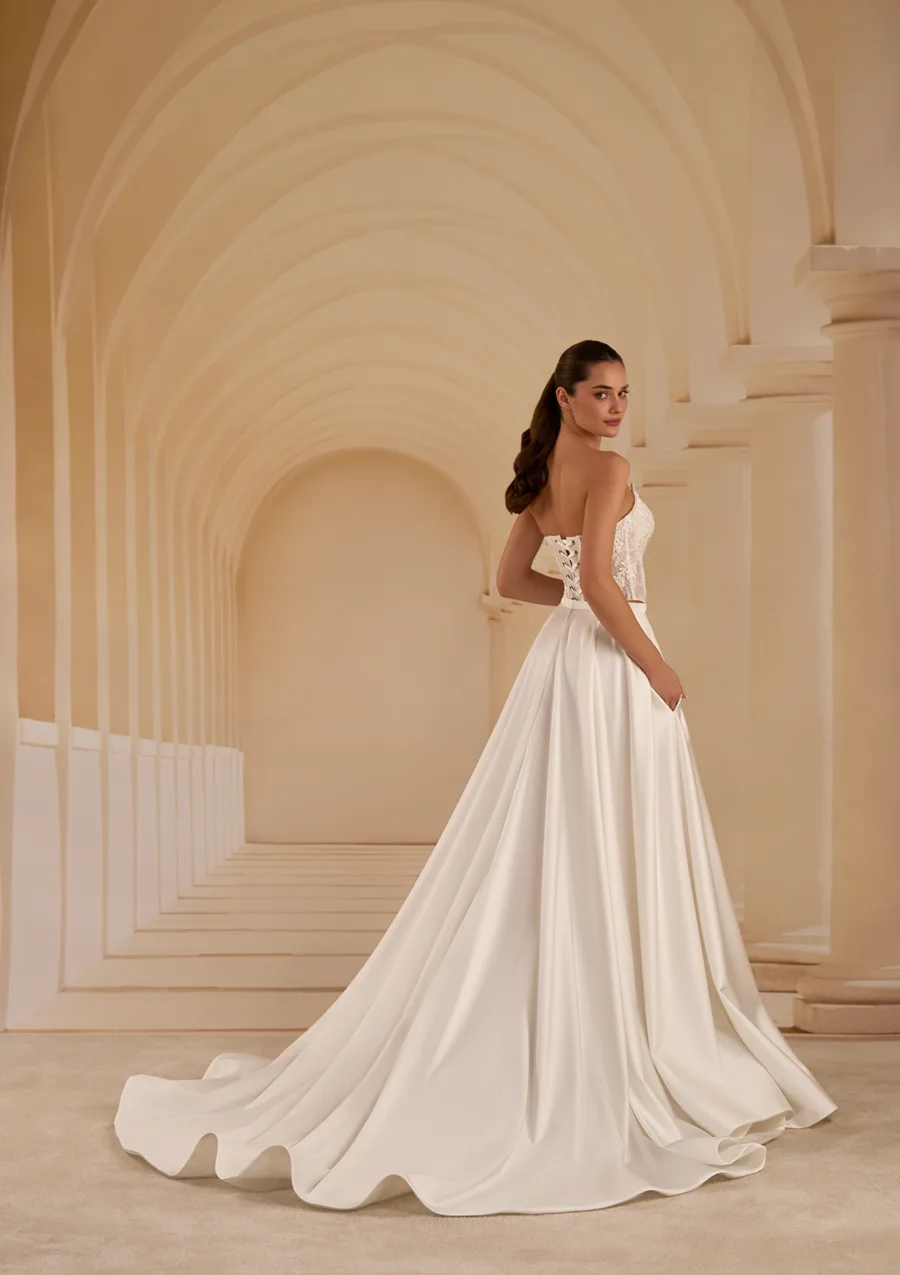 Νυφικό Amorett | Νυφικά φορέματα και είδη γάμου Mon Amour Bridal