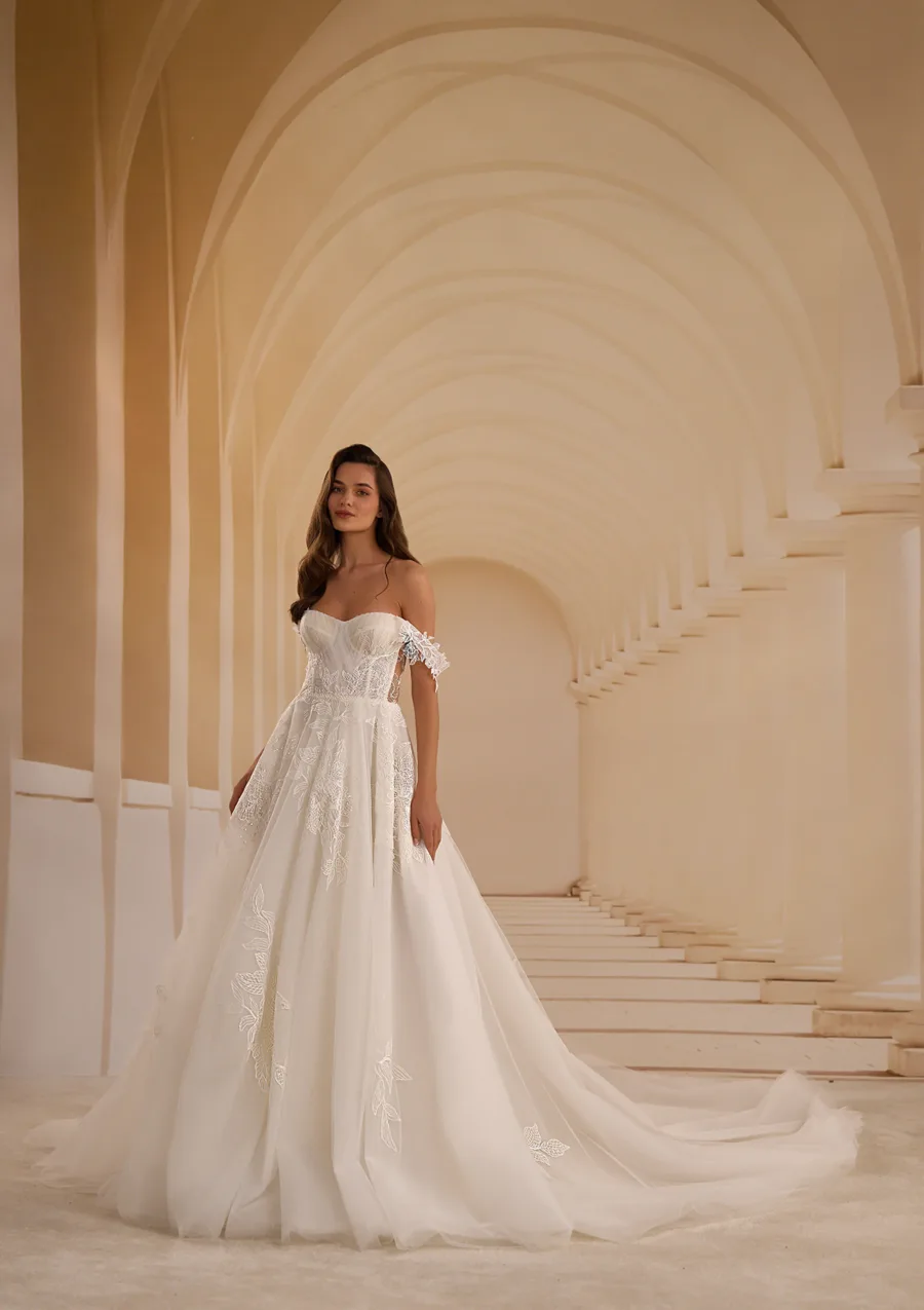 Νυφικό Celin | Νυφικά φορέματα και είδη γάμου Mon Amour Bridal