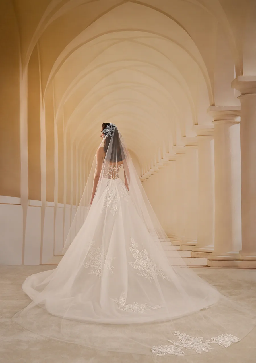 Νυφικό Celin | Νυφικά φορέματα και είδη γάμου Mon Amour Bridal